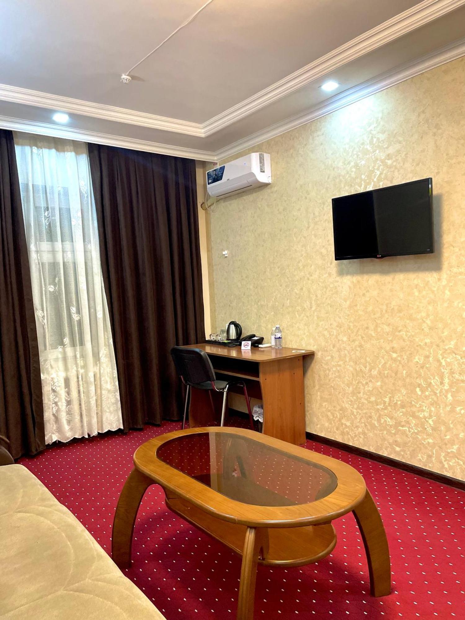 Asson Hotel เทอร์เมซ ภายนอก รูปภาพ