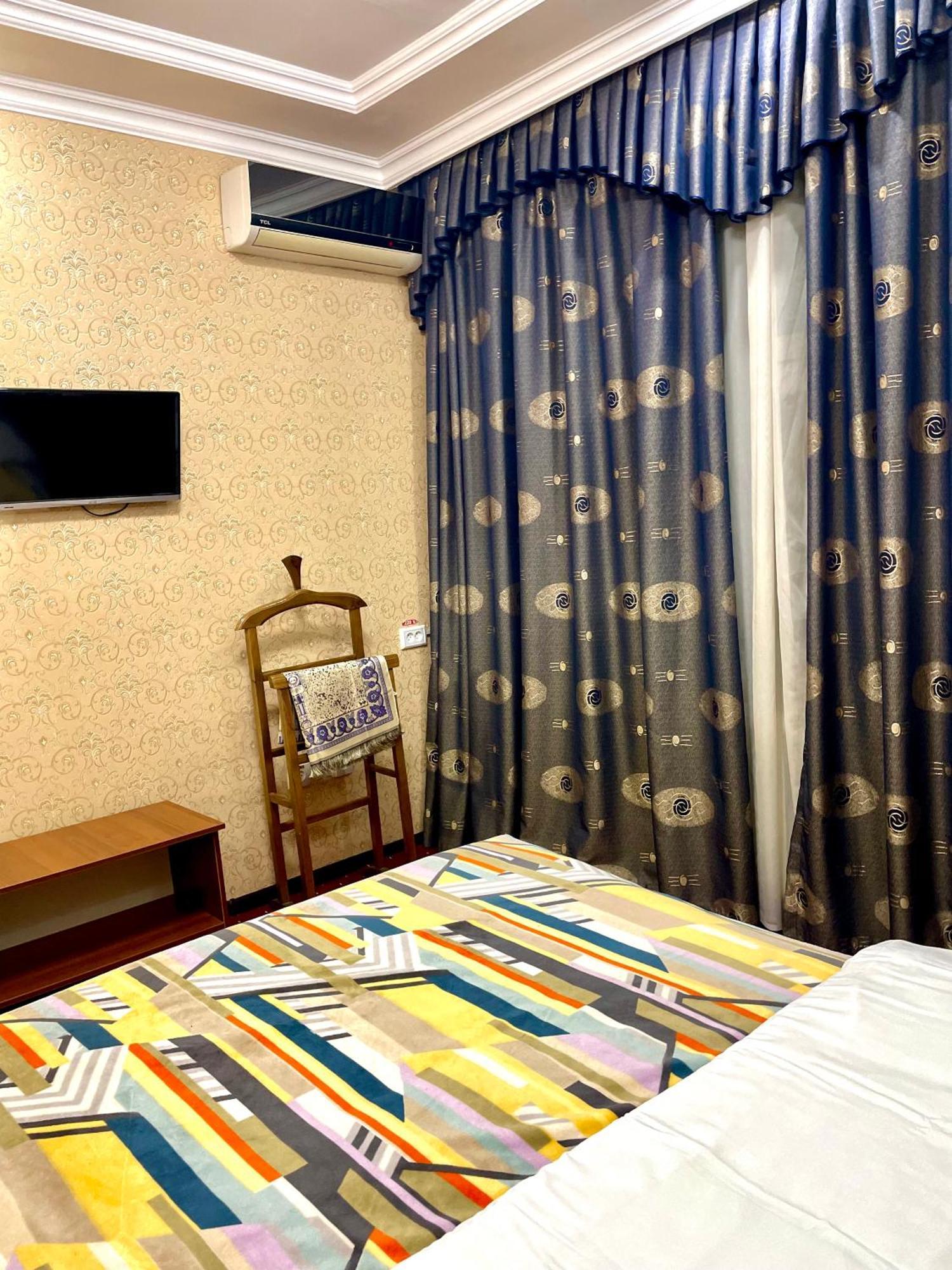 Asson Hotel เทอร์เมซ ภายนอก รูปภาพ