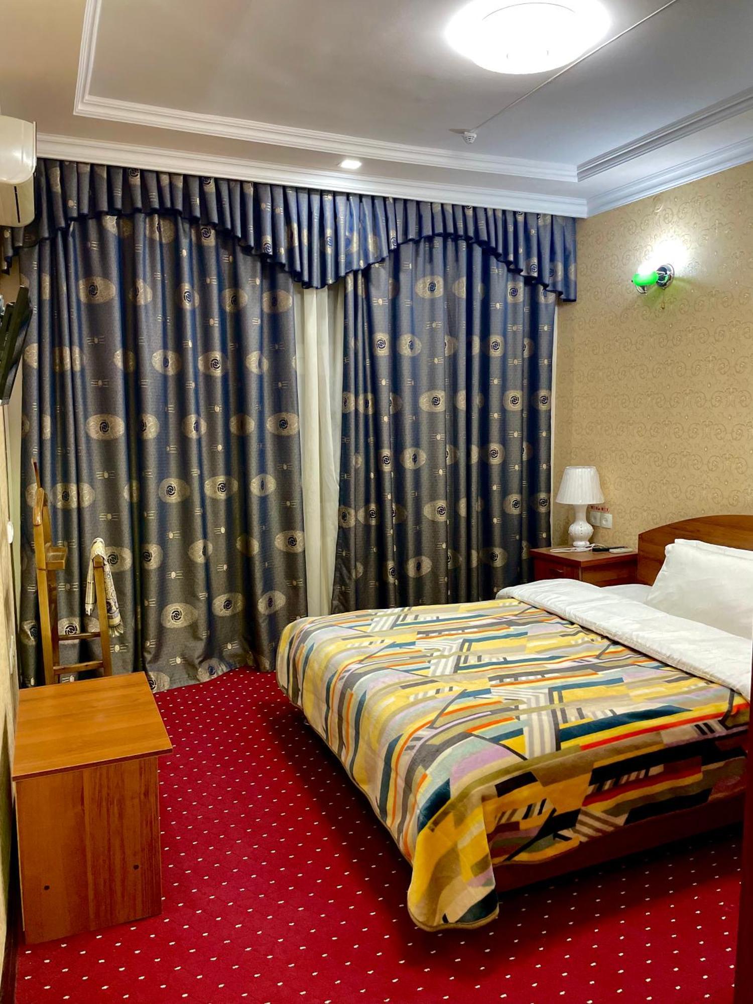 Asson Hotel เทอร์เมซ ภายนอก รูปภาพ