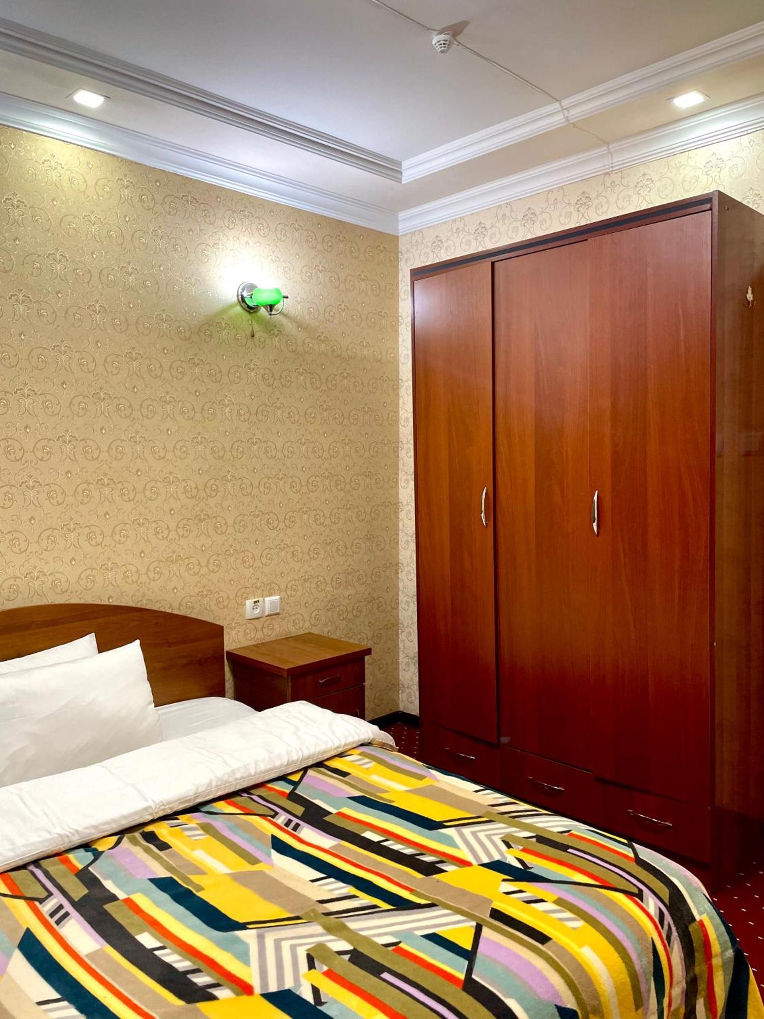 Asson Hotel เทอร์เมซ ภายนอก รูปภาพ