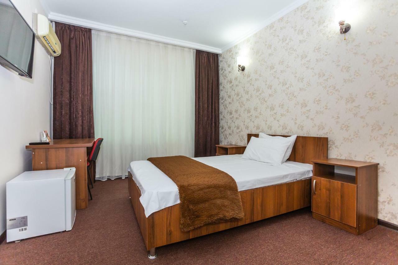 Asson Hotel เทอร์เมซ ภายนอก รูปภาพ